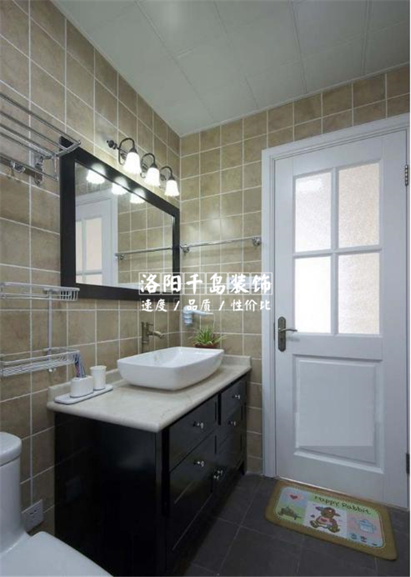 衛(wèi)生間合金門(mén)