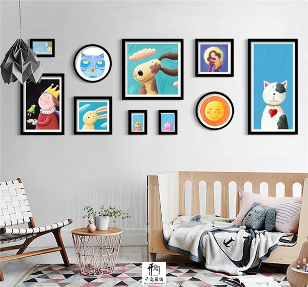 金屬網(wǎng)格照片墻，集收納與裝飾于一身