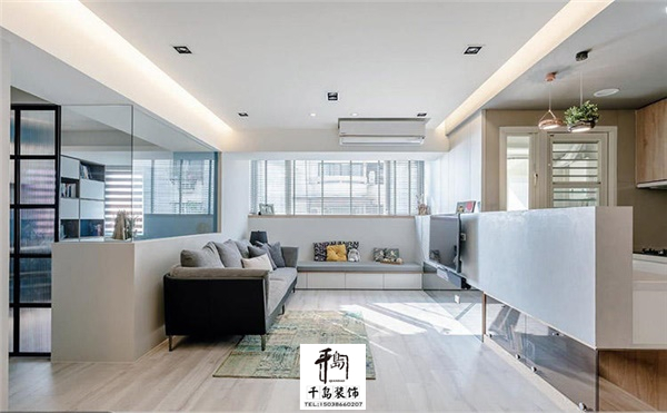 沿用舊家具，營(yíng)造熟悉感