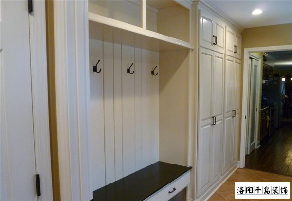 入戶(hù)玄關(guān)鞋柜