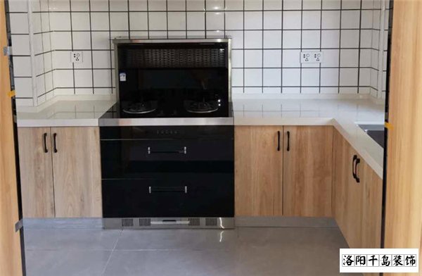 集成一體灶，節(jié)能省空間